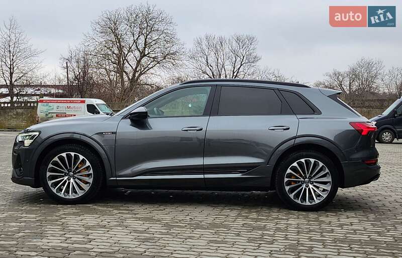 Внедорожник / Кроссовер Audi e-tron 2021 в Бориславе
