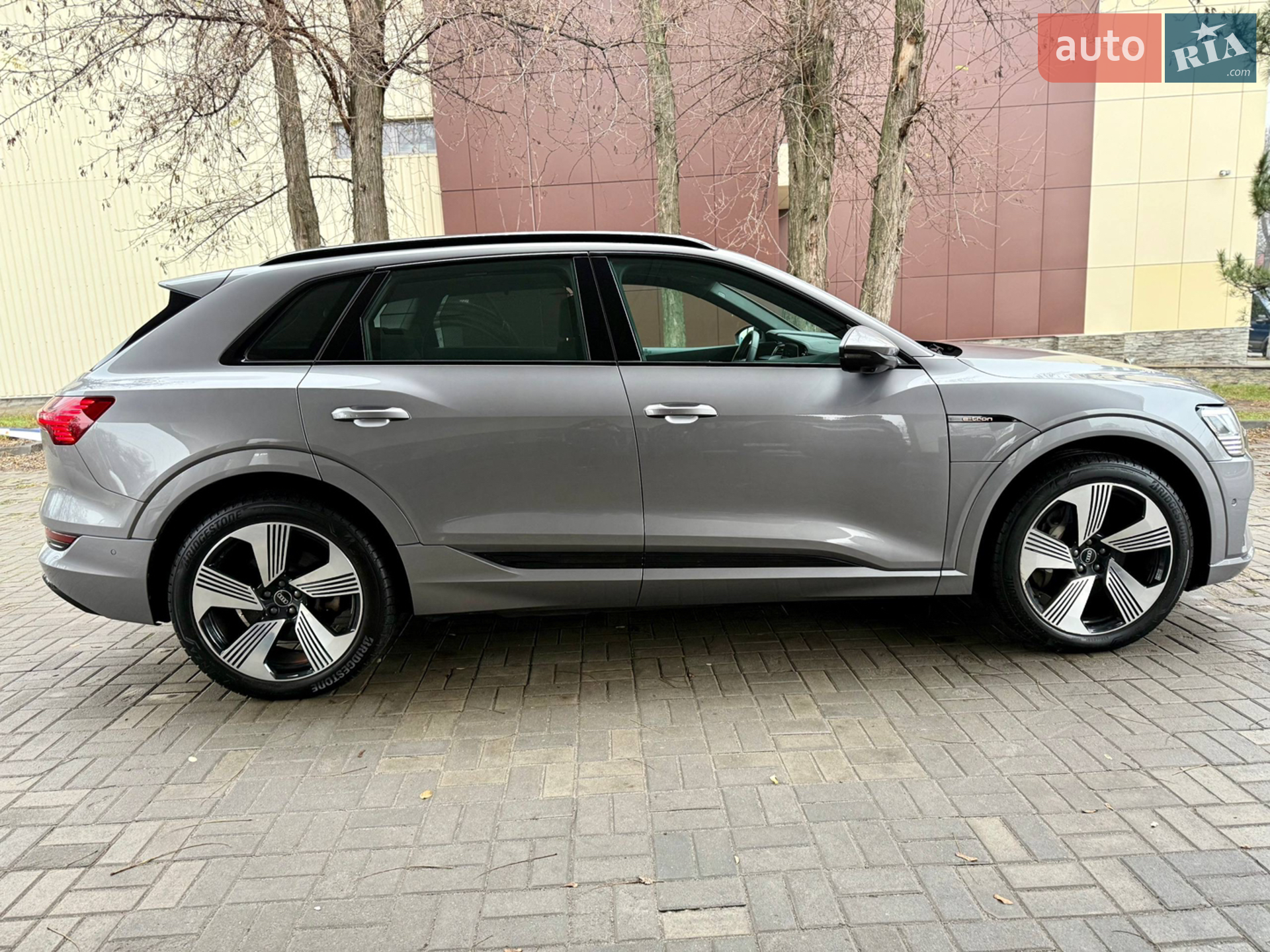 2022 Audi e-tron - мініатюра 5