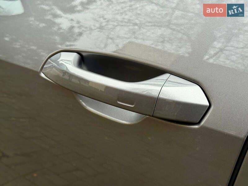 Внедорожник / Кроссовер Audi e-tron 2022 в Днепре фото 24 Внедорожник / Кроссовер Audi e-tron 2022 в Днепре