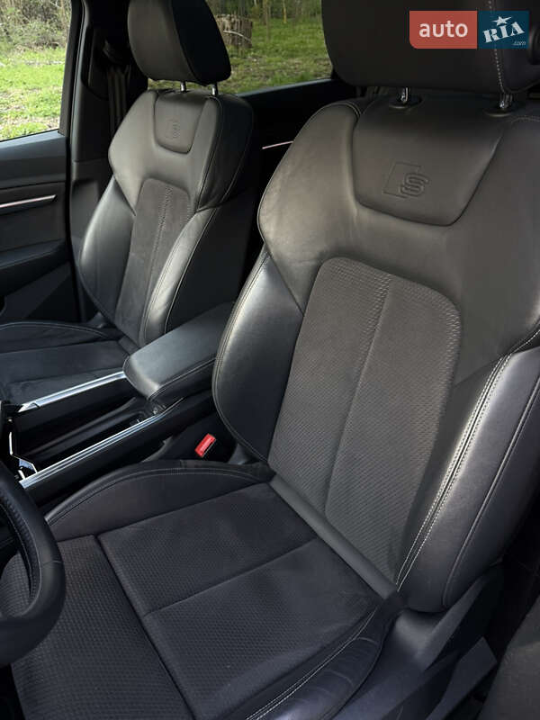 Внедорожник / Кроссовер Audi e-tron 2021 в Черновцах