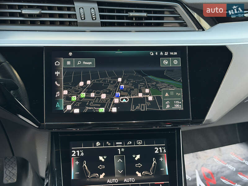 Внедорожник / Кроссовер Audi e-tron 2022 в Ужгороде