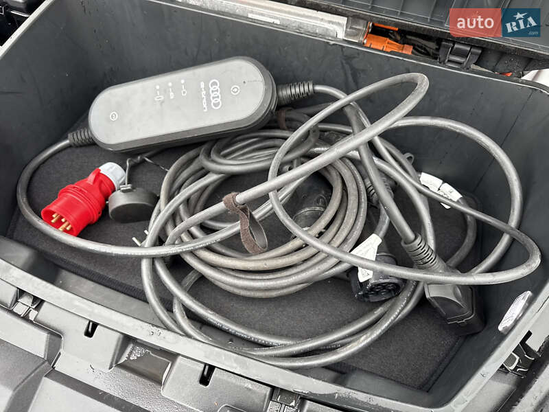 Внедорожник / Кроссовер Audi e-tron 2021 в Тернополе фото 19 Внедорожник / Кроссовер Audi e-tron 2021 в Тернополе