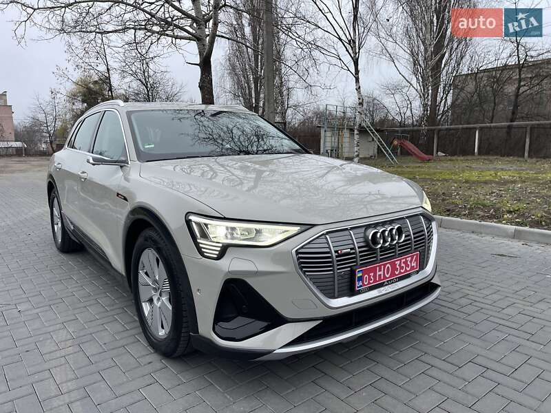 Внедорожник / Кроссовер Audi e-tron 2020 в Луцке
