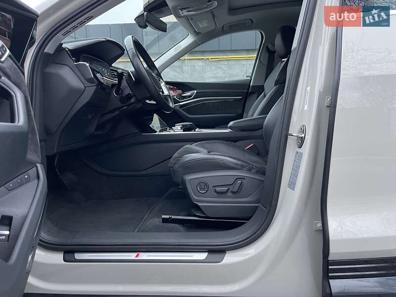 Внедорожник / Кроссовер Audi e-tron 2020 в Луцке