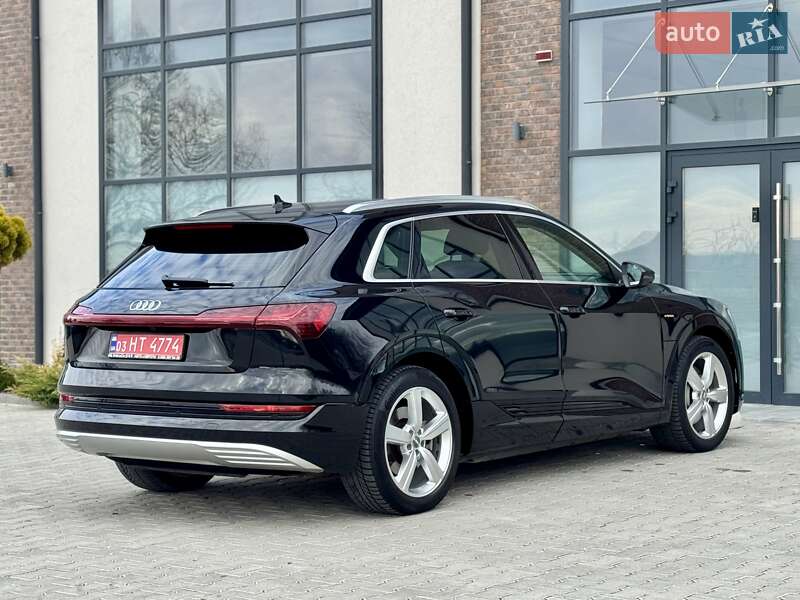 Внедорожник / Кроссовер Audi e-tron 2019 в Тернополе