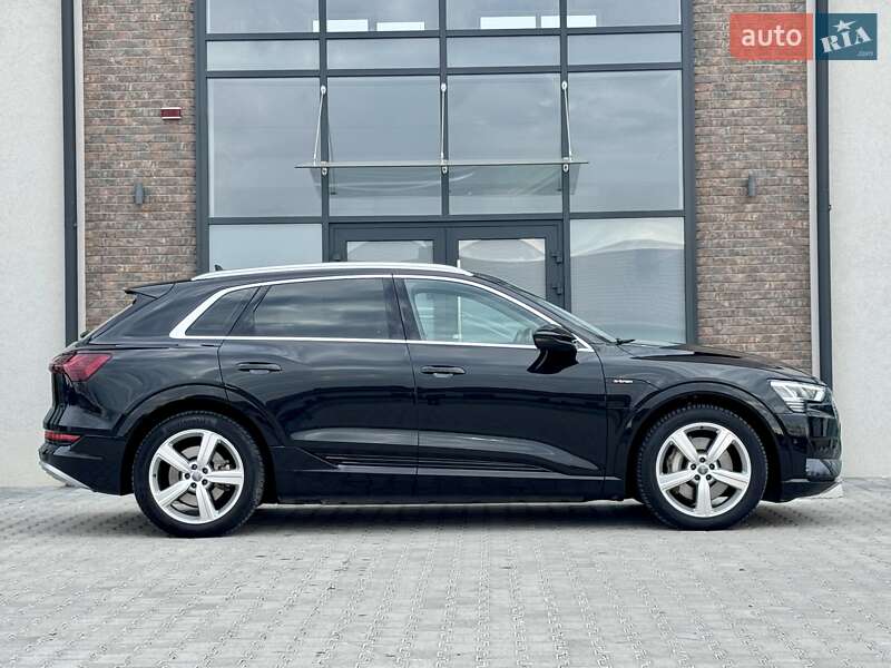 Внедорожник / Кроссовер Audi e-tron 2019 в Тернополе