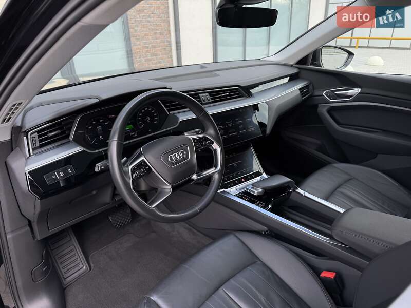 Внедорожник / Кроссовер Audi e-tron 2019 в Тернополе