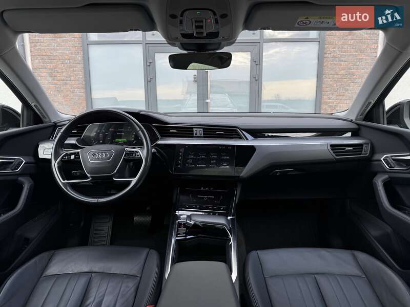 Внедорожник / Кроссовер Audi e-tron 2019 в Тернополе