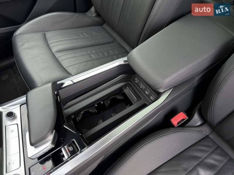 Внедорожник / Кроссовер Audi e-tron 2019 в Тернополе