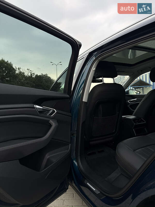 Позашляховик / Кросовер Audi e-tron 2019 в Коломиї фото 24 Позашляховик / Кросовер Audi e-tron 2019 в Коломиї