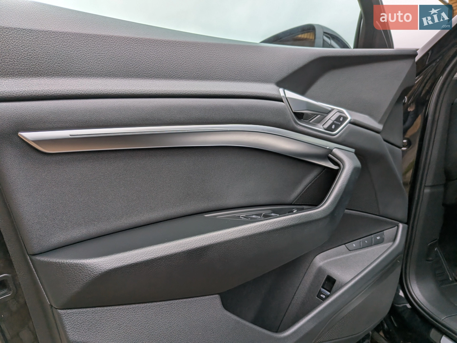 2021 Audi e-tron - мініатюра 20