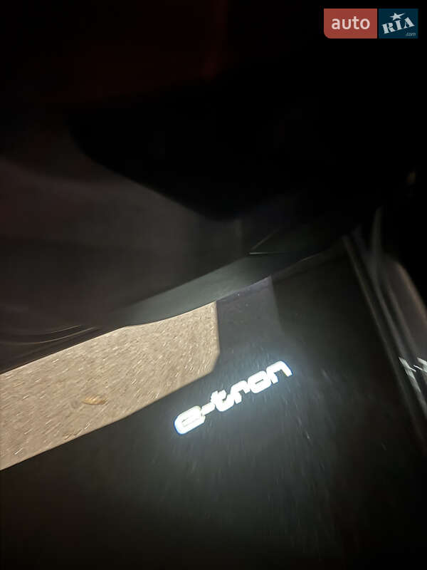 Внедорожник / Кроссовер Audi e-tron 2020 в Черновцах фото 8 Внедорожник / Кроссовер Audi e-tron 2020 в Черновцах