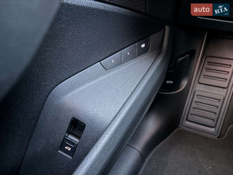 Внедорожник / Кроссовер Audi e-tron 2019 в Ужгороде фото 9 Внедорожник / Кроссовер Audi e-tron 2019 в Ужгороде