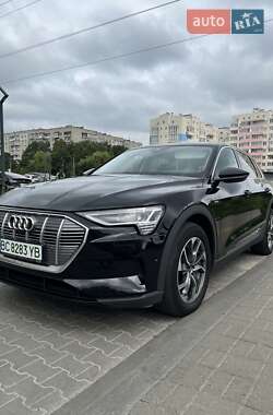 Внедорожник / Кроссовер Audi e-tron 2022 в Львове