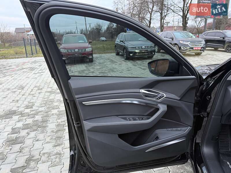 Внедорожник / Кроссовер Audi e-tron 2019 в Ужгороде фото 25 Внедорожник / Кроссовер Audi e-tron 2019 в Ужгороде