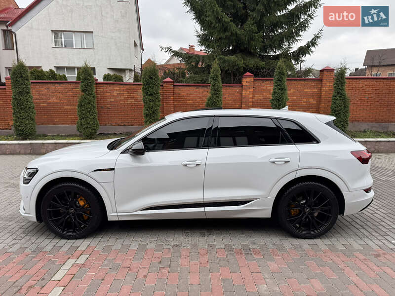 Внедорожник / Кроссовер Audi e-tron 2023 в Хмельницком