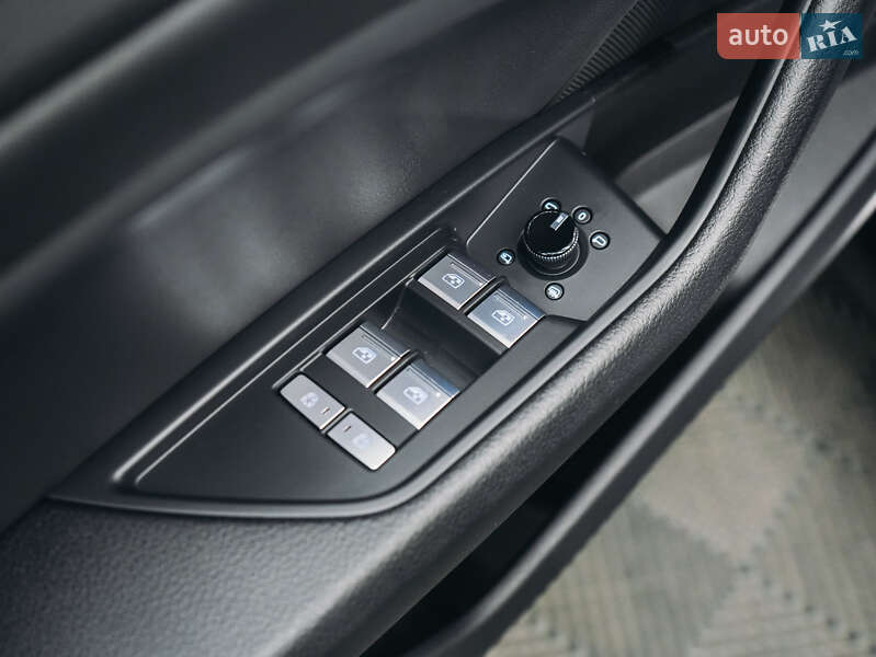 Внедорожник / Кроссовер Audi e-tron 2022 в Львове