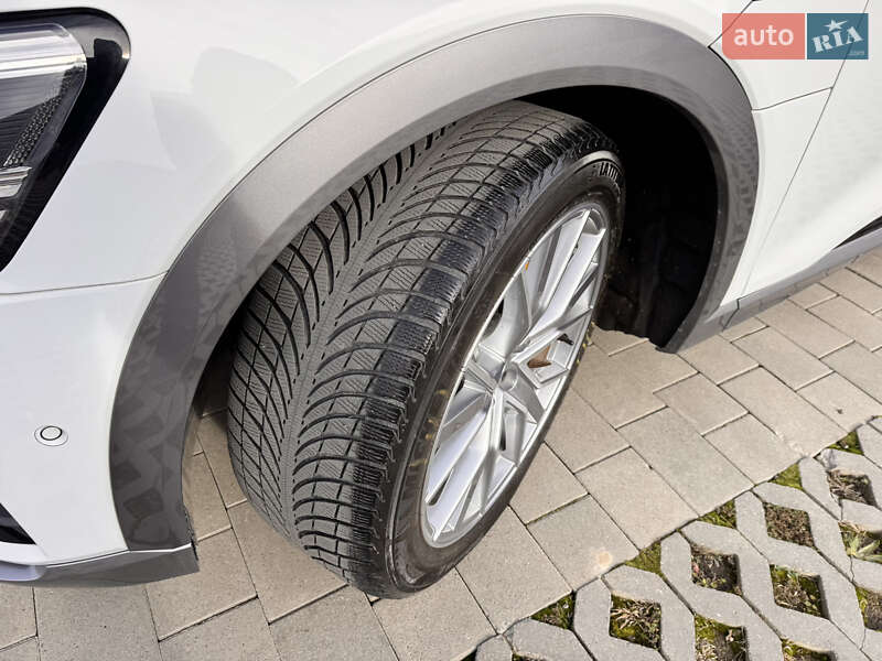 Внедорожник / Кроссовер Audi e-tron 2023 в Хмельницком