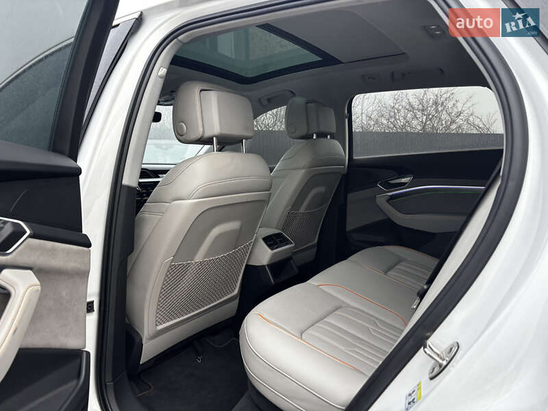Внедорожник / Кроссовер Audi e-tron 2021 в Львове