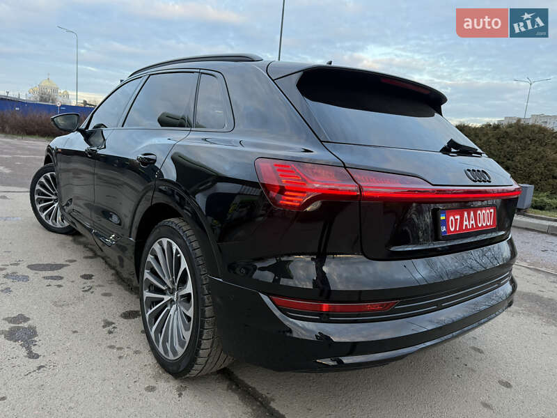Позашляховик / Кросовер Audi e-tron 2019 в Дрогобичі