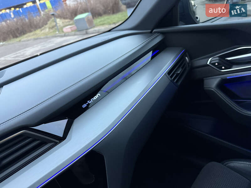 Позашляховик / Кросовер Audi e-tron 2019 в Дрогобичі