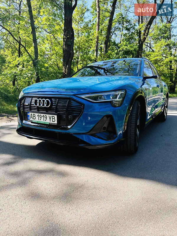 Внедорожник / Кроссовер Audi e-tron 2020 в Киеве фото 17 Внедорожник / Кроссовер Audi e-tron 2020 в Киеве