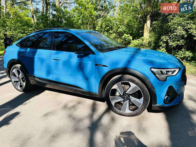 Внедорожник / Кроссовер Audi e-tron 2020 в Киеве фото 22 Внедорожник / Кроссовер Audi e-tron 2020 в Киеве