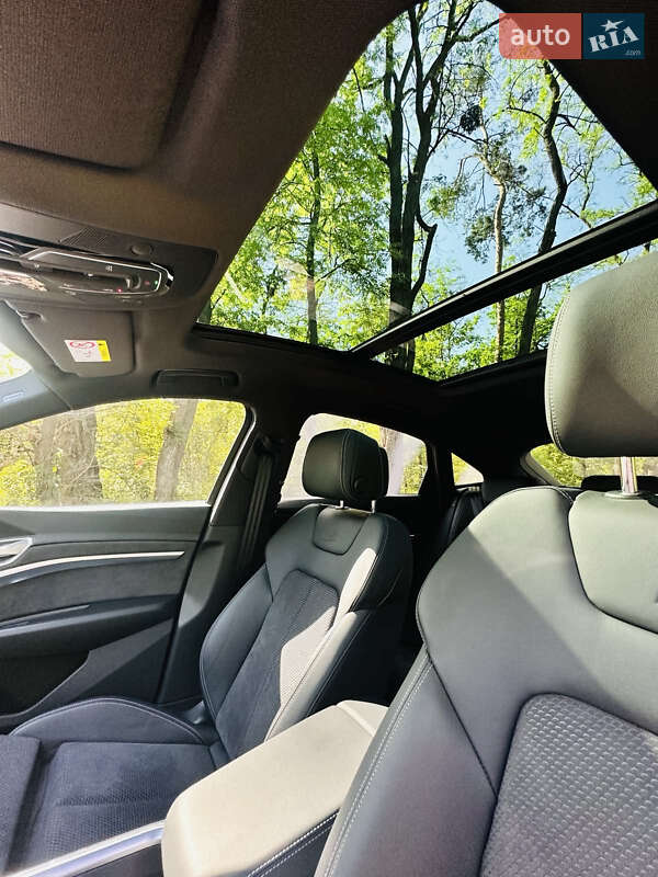 Внедорожник / Кроссовер Audi e-tron 2020 в Киеве фото 27 Внедорожник / Кроссовер Audi e-tron 2020 в Киеве