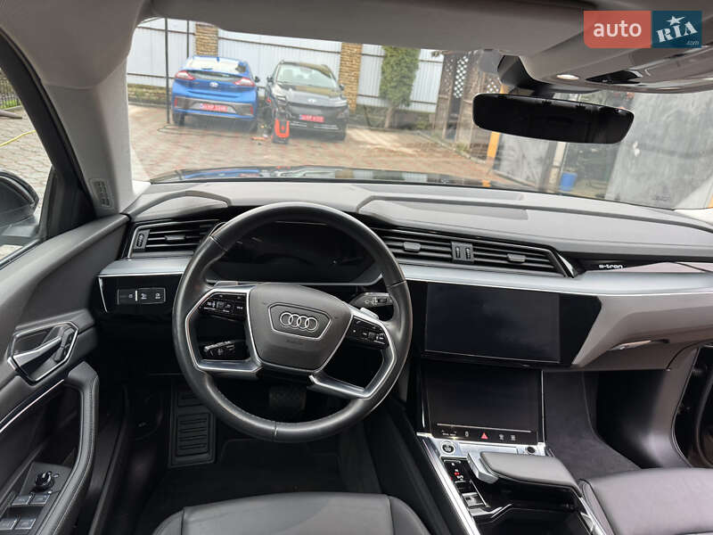 Внедорожник / Кроссовер Audi e-tron 2021 в Ровно фото 32 Внедорожник / Кроссовер Audi e-tron 2021 в Ровно