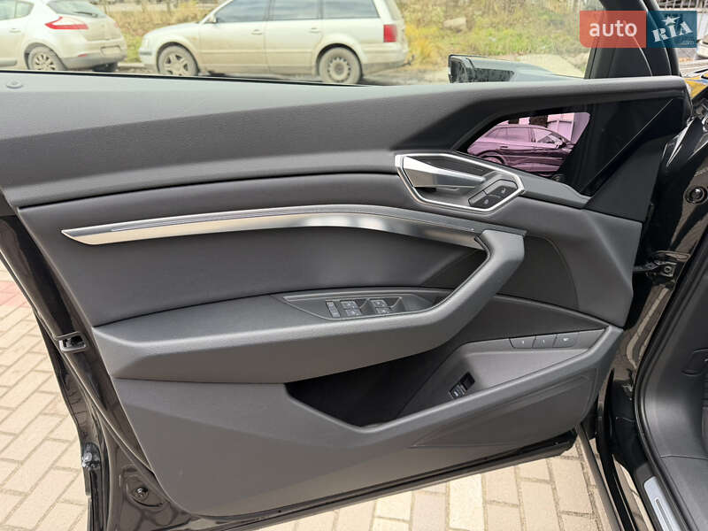 Позашляховик / Кросовер Audi e-tron 2021 в Рівному фото 11 Позашляховик / Кросовер Audi e-tron 2021 в Рівному
