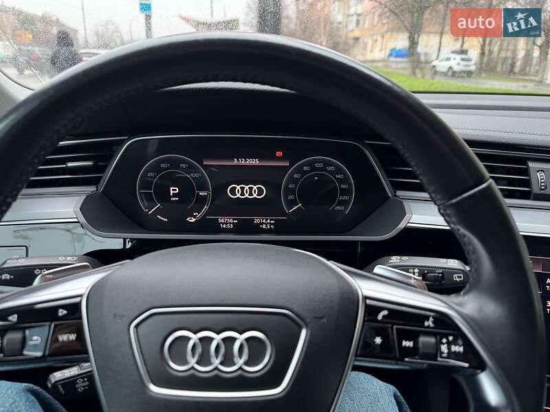 Внедорожник / Кроссовер Audi e-tron 2019 в Киеве фото 16 Внедорожник / Кроссовер Audi e-tron 2019 в Киеве