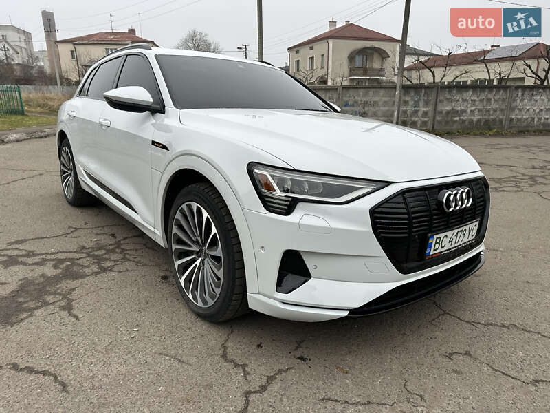Внедорожник / Кроссовер Audi e-tron 2019 в Львове фото 4 Внедорожник / Кроссовер Audi e-tron 2019 в Львове