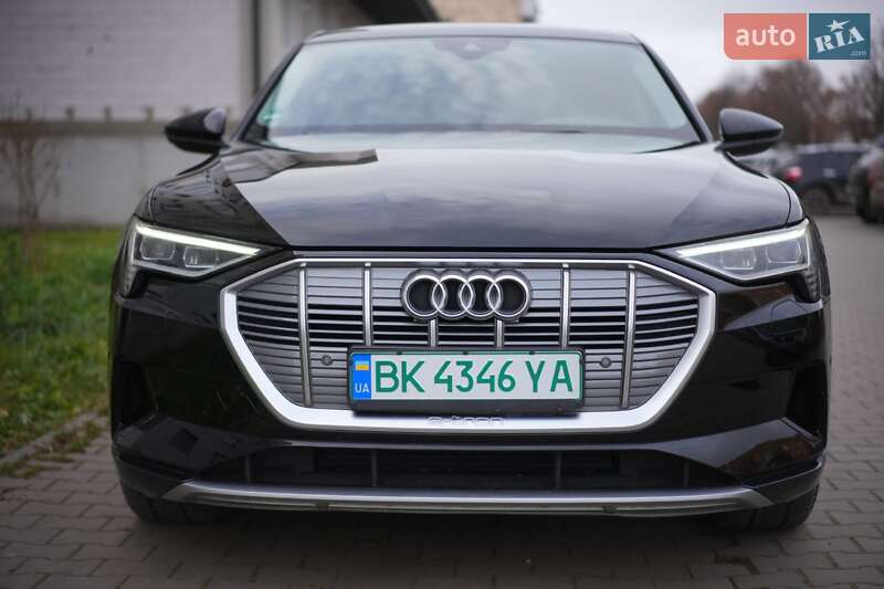 Внедорожник / Кроссовер Audi e-tron 2022 в Дубно фото 2 Внедорожник / Кроссовер Audi e-tron 2022 в Дубно