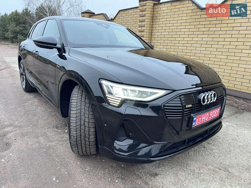 Внедорожник / Кроссовер Audi e-tron 2022 в Житомире