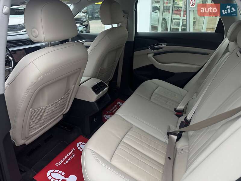 Внедорожник / Кроссовер Audi e-tron 2019 в Черновцах фото 18 Внедорожник / Кроссовер Audi e-tron 2019 в Черновцах