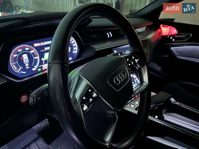 Внедорожник / Кроссовер Audi e-tron 2020 в Кривом Озере
