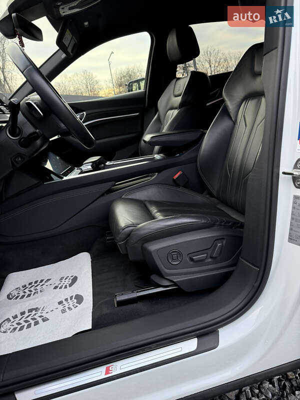 Внедорожник / Кроссовер Audi e-tron 2019 в Дрогобыче фото 38 Внедорожник / Кроссовер Audi e-tron 2019 в Дрогобыче