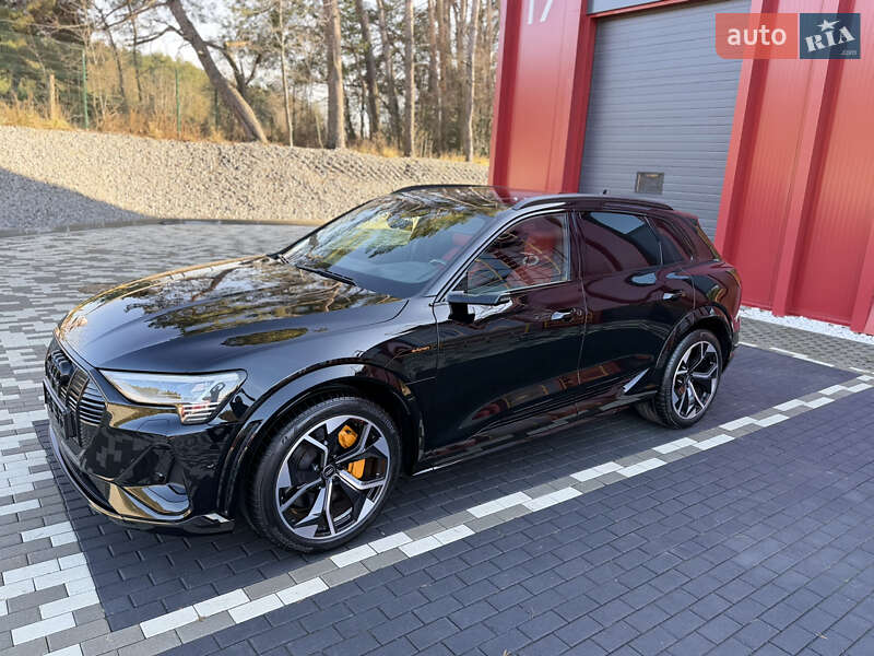 Внедорожник / Кроссовер Audi e-tron 2022 в Львове