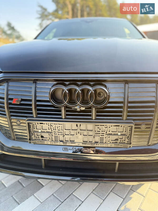 Внедорожник / Кроссовер Audi e-tron 2022 в Львове