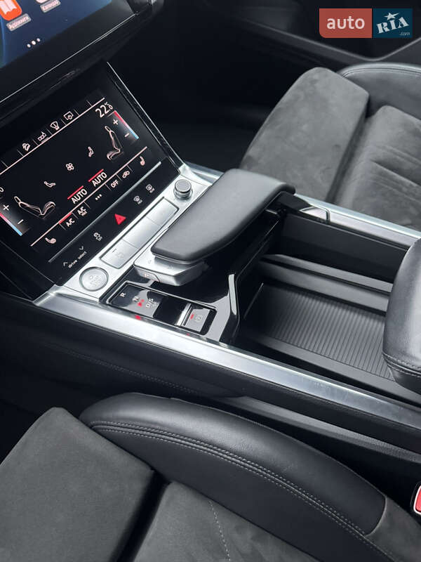 Внедорожник / Кроссовер Audi e-tron 2019 в Луцке фото 20 Внедорожник / Кроссовер Audi e-tron 2019 в Луцке