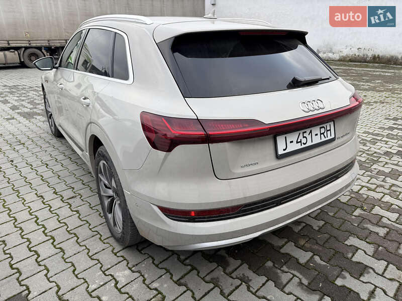 Внедорожник / Кроссовер Audi e-tron 2020 в Коломые
