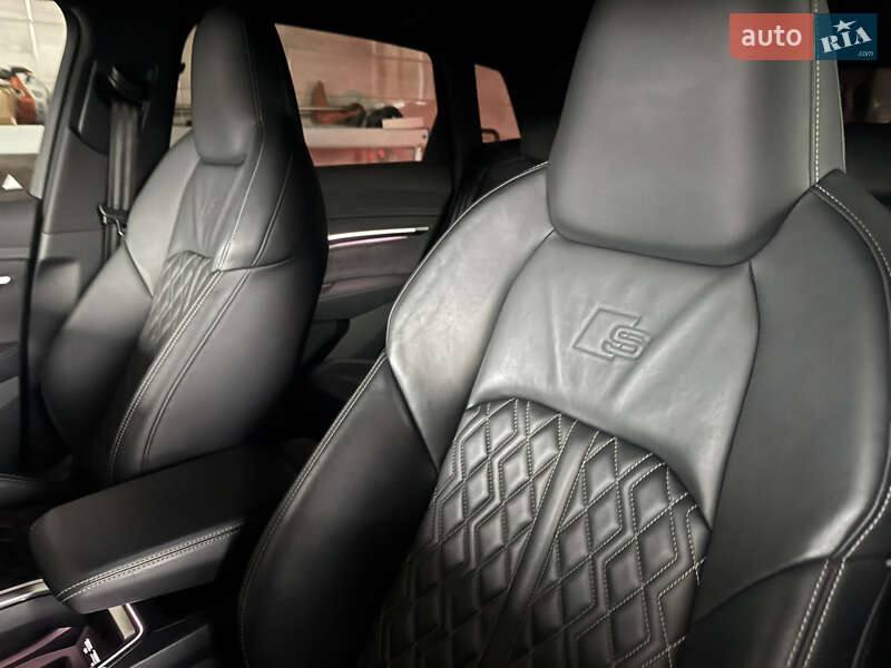 Внедорожник / Кроссовер Audi e-tron 2019 в Радивилове фото 31 Внедорожник / Кроссовер Audi e-tron 2019 в Радивилове