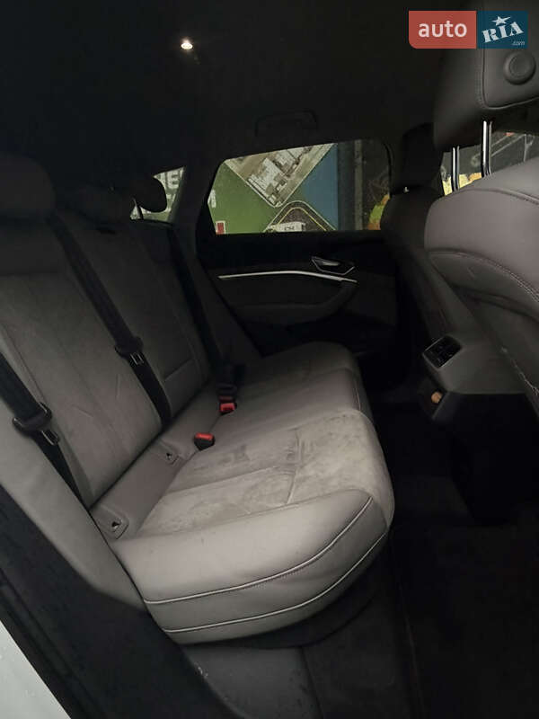 Внедорожник / Кроссовер Audi e-tron 2020 в Тернополе фото 36 Внедорожник / Кроссовер Audi e-tron 2020 в Тернополе