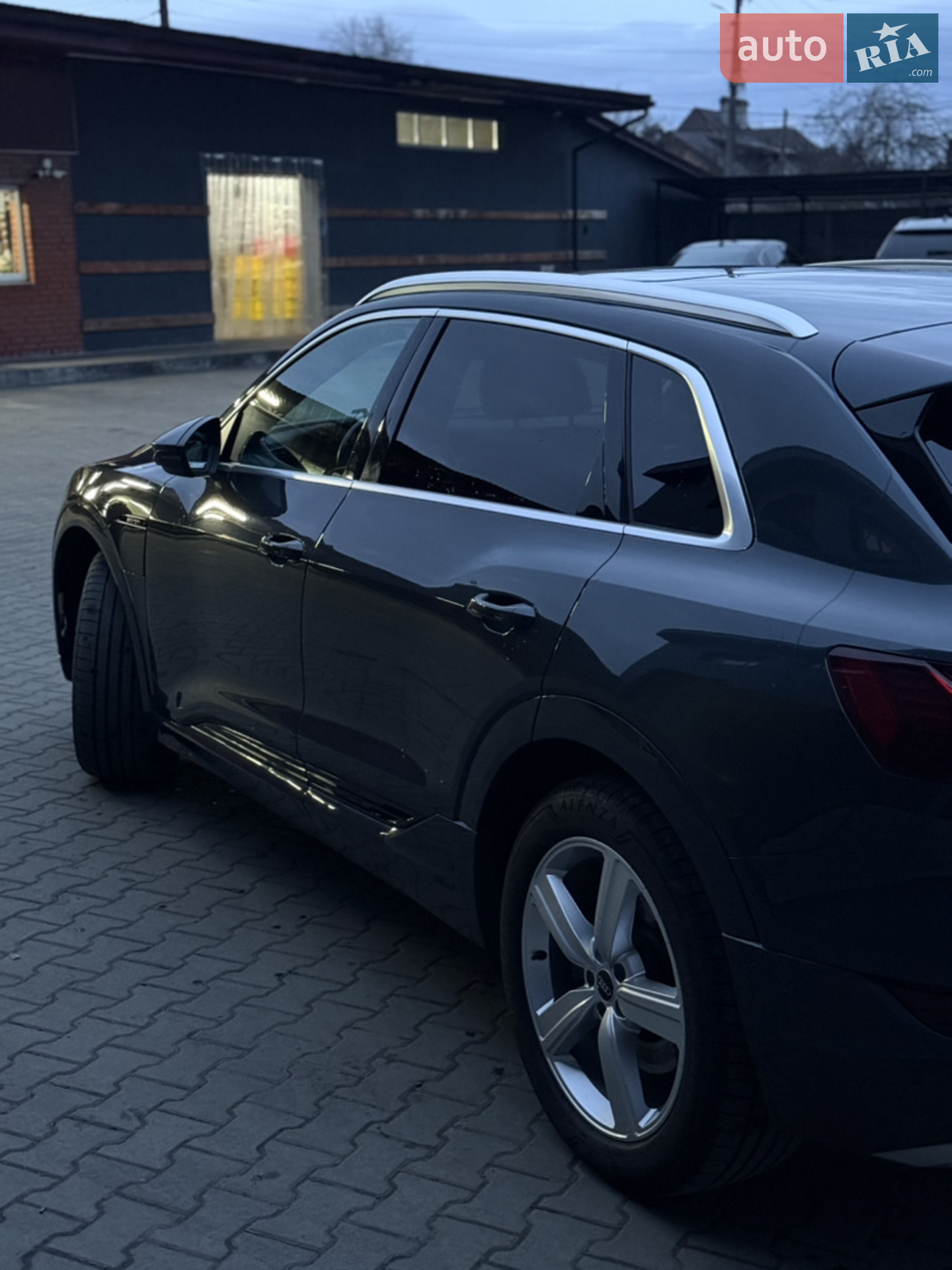 2022 Audi e-tron - мініатюра 5