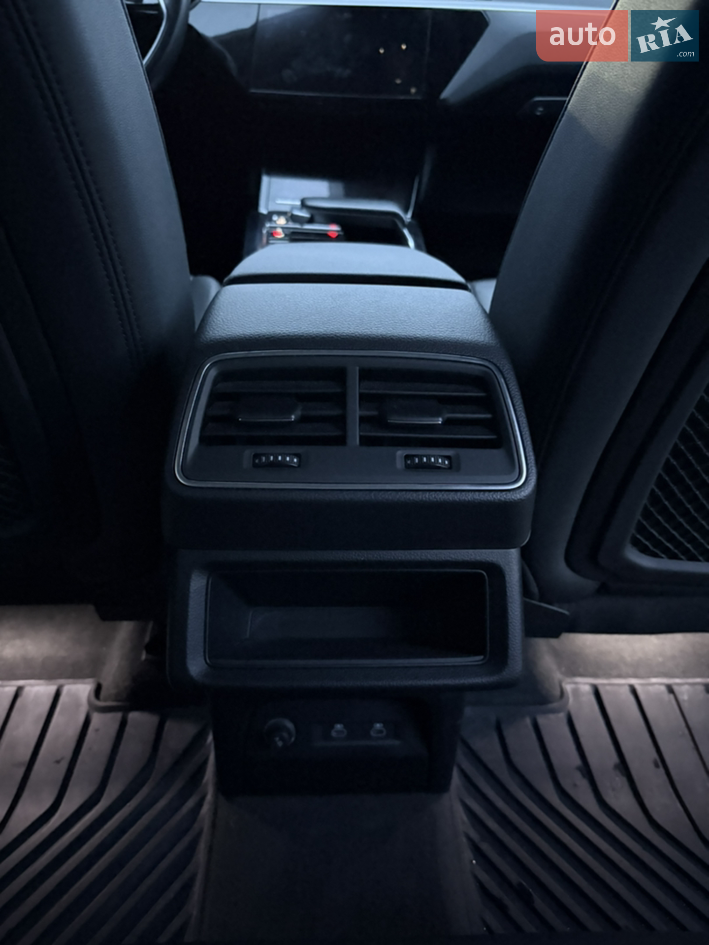 2022 Audi e-tron - мініатюра 15