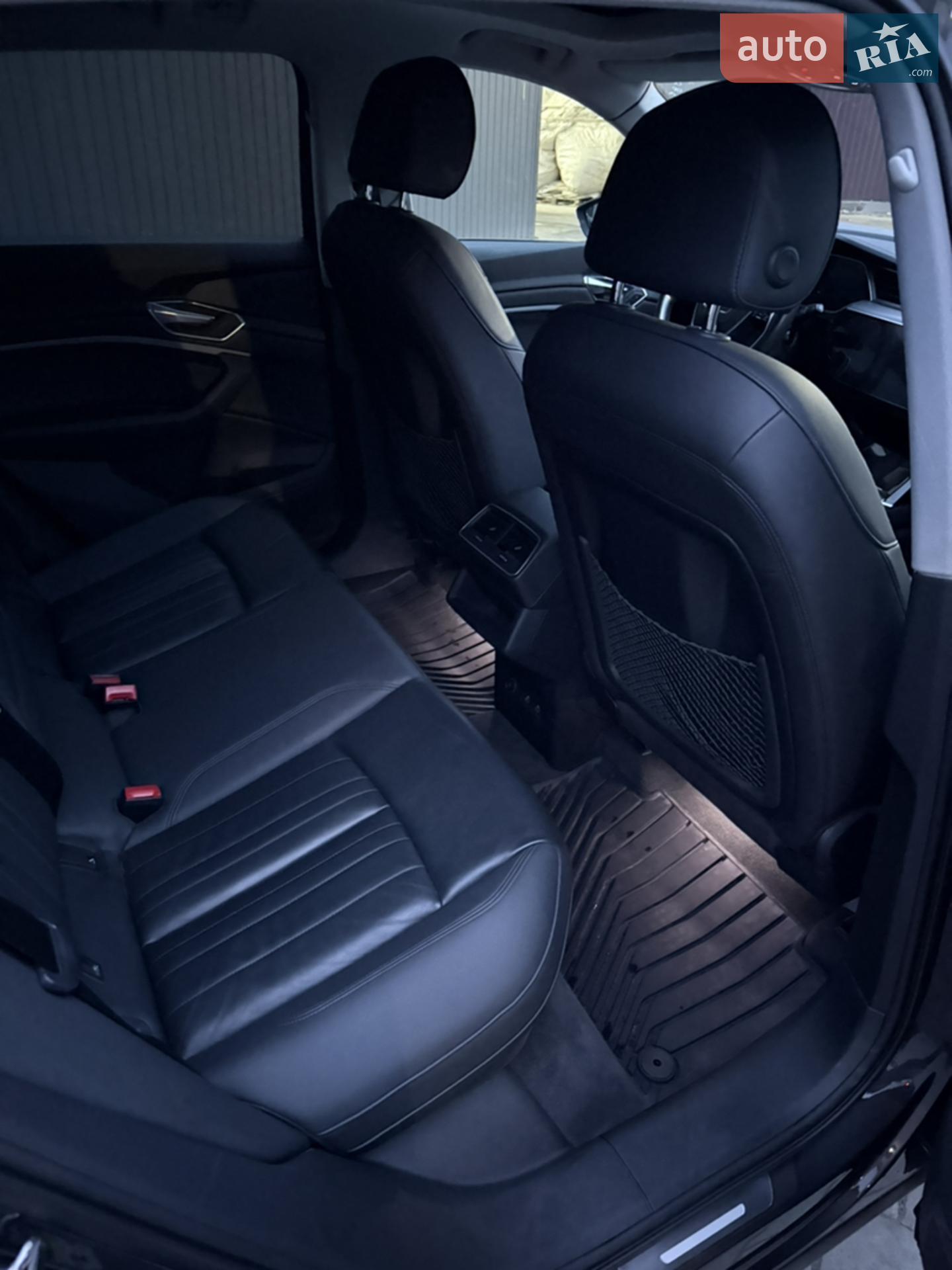 2022 Audi e-tron - мініатюра 18