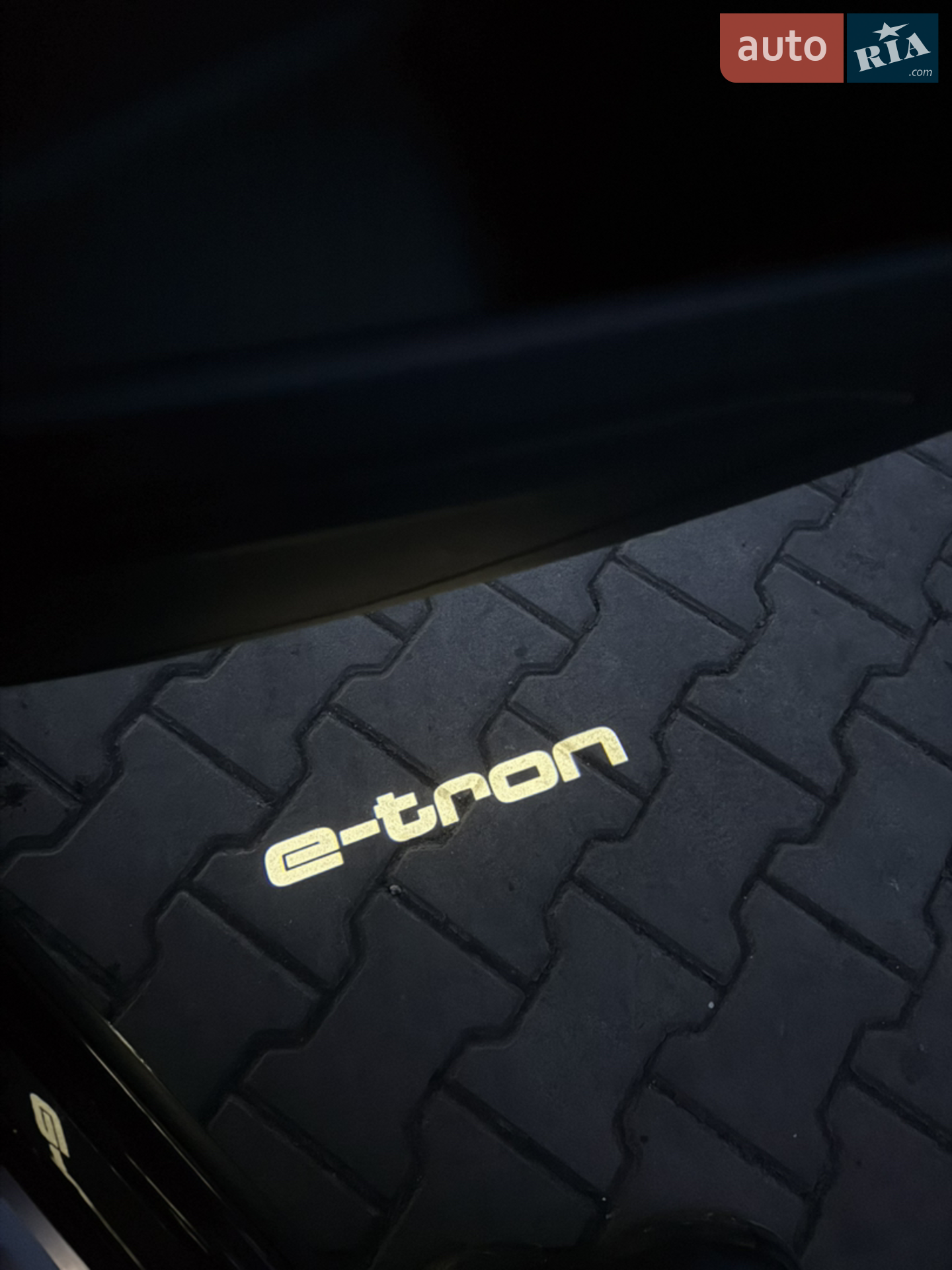 2022 Audi e-tron - мініатюра 48