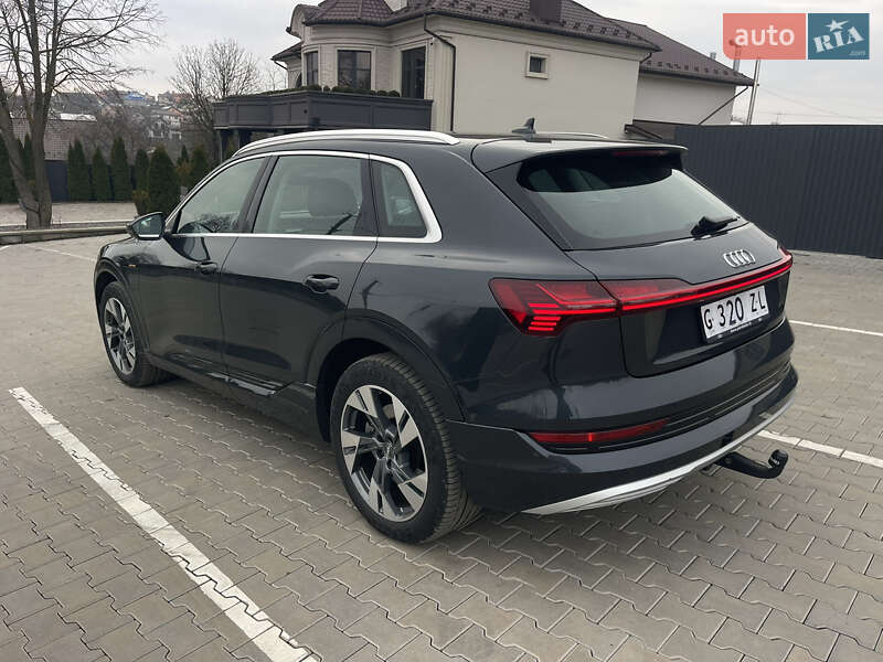 Внедорожник / Кроссовер Audi e-tron 2019 в Черновцах фото 15 Внедорожник / Кроссовер Audi e-tron 2019 в Черновцах