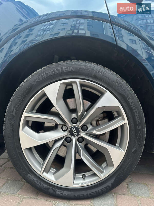 Внедорожник / Кроссовер Audi e-tron 2019 в Ивано-Франковске