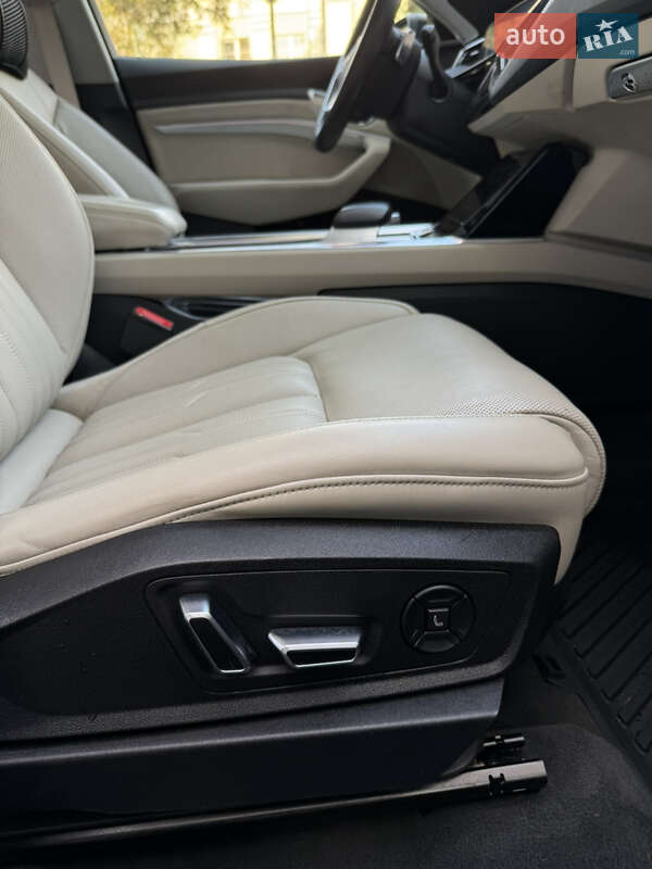 Внедорожник / Кроссовер Audi e-tron 2019 в Львове фото 18 Внедорожник / Кроссовер Audi e-tron 2019 в Львове